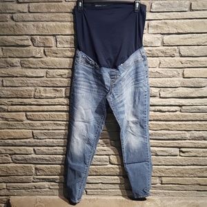 Maternity skinny jeans medium